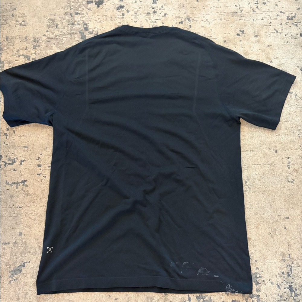 lululemon athletica Men's Navy Tee - Picture 2 of 7